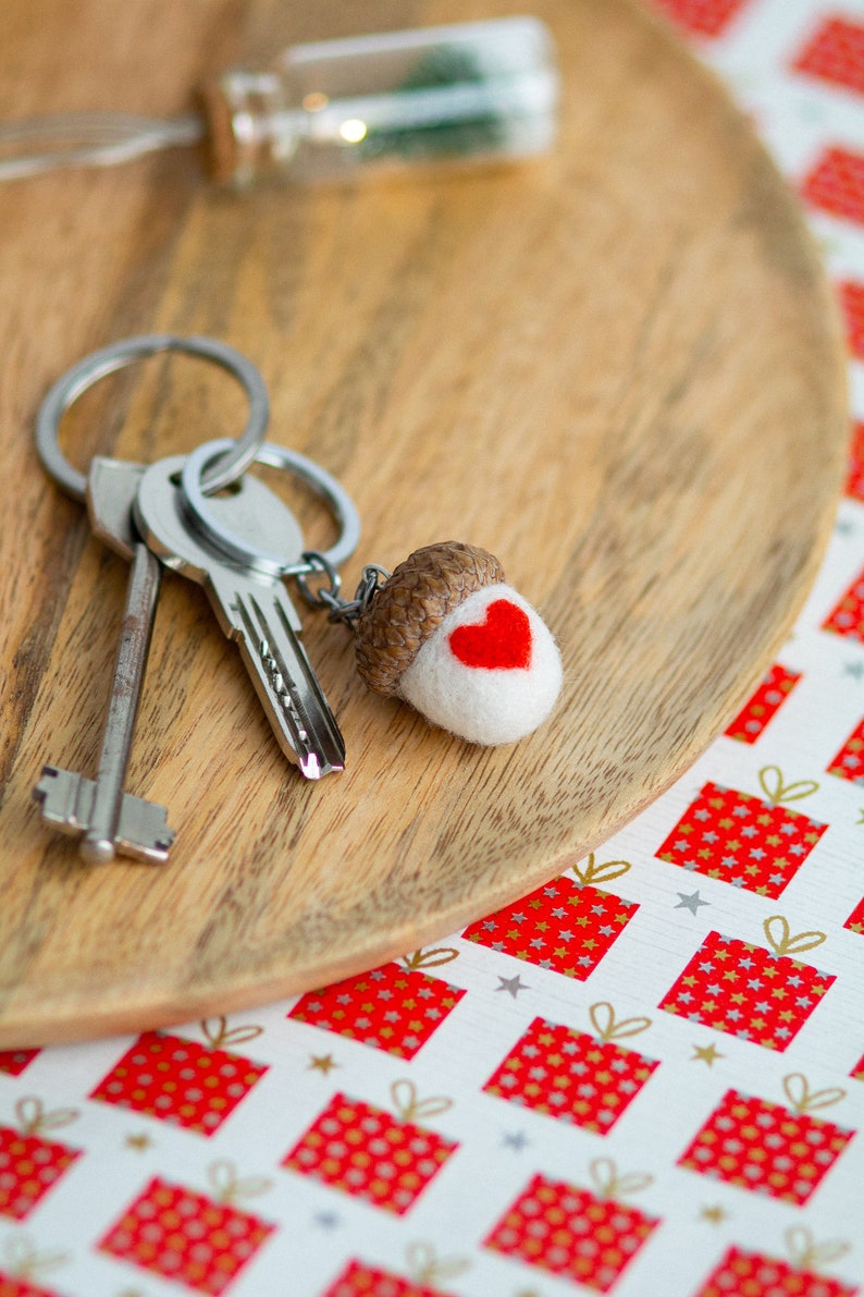Handmade keychain "Love" gifts for her valentines day Wool white and red acorn keychain Cute keychain Small gifts for valentines day image 7