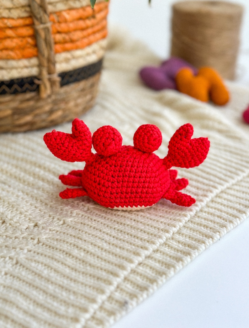 Handmade Crochet crab, Amigurumi Plushie, Handmade Knitted crab, handmade crab toy, amigurumi crab, Crocheted crab