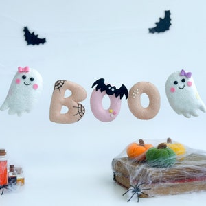Halloween garland ghosts Boo, Halloween baby shower, Ghost halloween decor, Ghost Wall hanging Decor, Ghostly garland, Halloween baby decor