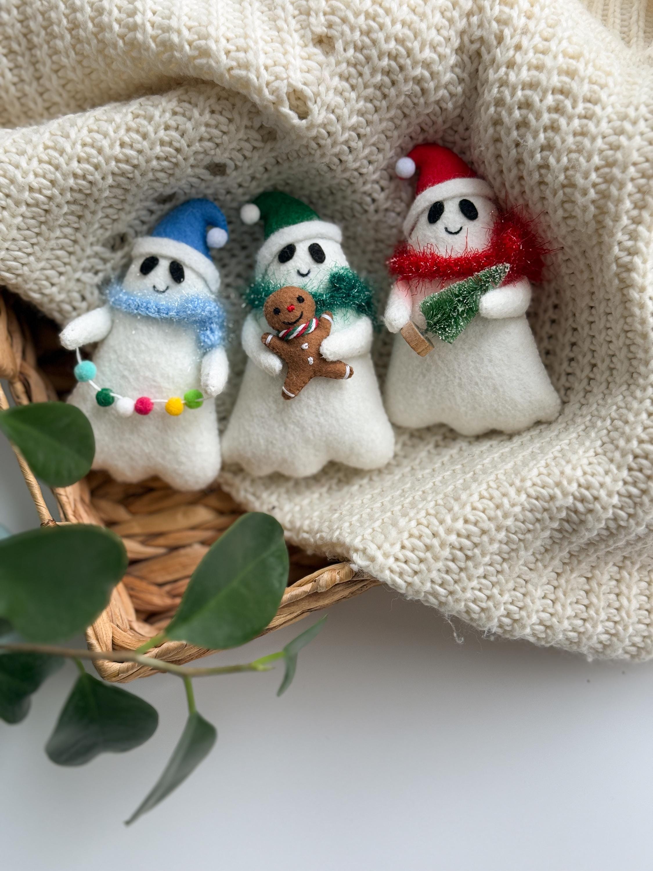 Felt Christmas Ghost Ornament – Cute Holiday Ghost Plush