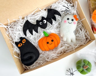 Halloween Decorations, Halloween toys set, Ghost halloween decor, Halloween gift box, Halloween tree ornaments, felt ornaments bat, pumpkin