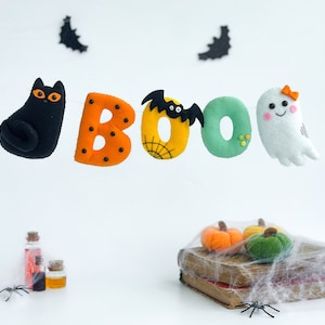 Halloween garland ghosts Boo, Halloween baby shower, Ghost halloween decor, Ghost Wall hanging Decor, Ghostly garland, Halloween bat garland
