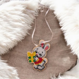 Handmade Embroidered Rabbit Christmas Tree Ornament - Festive Beaded Bunny Decor