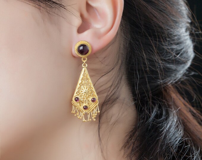 Filigree Sterling Silver-Gold-Nature stone-Garnet-Indian style-Luxury-Handcrafted Chandelier Earrings-garnet January birthstone for her
