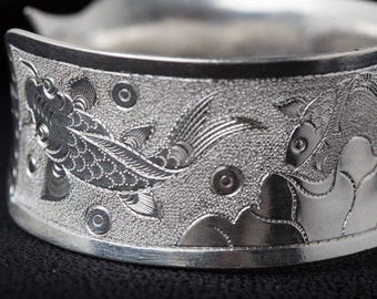 Fine pure silver hand-forged silver bangle - thick 77g solid pure silver - fish and lotus flower - traditional Chinese handmade piece