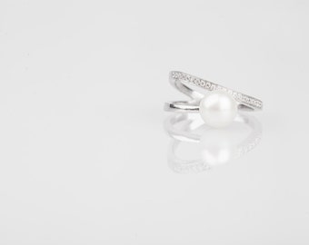 Pearl with crystal - fresh water pearl - sterling silver - modern style