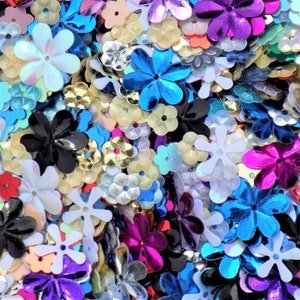 Mixed Flower Sequins x 20g. Flower shape sew on sequins.  Mixed colours and sizes.  Embroidery Embellishments. Sequin Flowers.