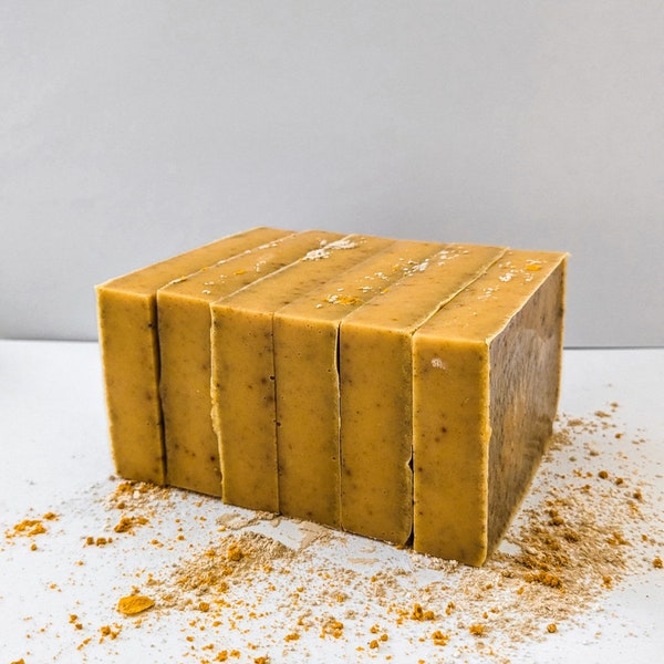 Wholesale - Turmeric and Sea Moss soap, for dark spots, handmade soap bar, glowing skin, even out skin tone