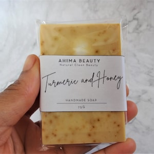 Puede incluir: Jab&oacute;n hecho a mano de c&uacute;rcuma y miel Ahimsa Beauty, belleza natural y limpia, 75 g