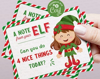 Puede incluir: Una tarjeta de nota de elfo de Navidad imprimible con rayas rojas y verdes. La tarjeta presenta un elfo de dibujos animados con cabello castaño y un gorro rojo. El texto en la tarjeta dice "Una nota de tu elfo. ¿Puedes hacer 4 cosas buenas hoy?"