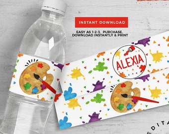 Puede incluir: Etiquetas imprimibles para botellas de agua con una paleta de pintura y salpicaduras de pintura. Las etiquetas son personalizables con el texto "Alexia" y las palabras "Función de texto editable".