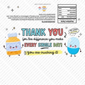 Puede incluir: Una tarjeta de agradecimiento con un dise&ntilde;o de p&iacute;ldora de dibujos animados. La tarjeta dice "&iexcl;Gracias por la diferencia que haces cada d&iacute;a! &iexcl;Lo est&aacute;s aplastando!" y tiene un valor neto incalculable.