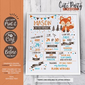 Op de afbeelding: Een blauw en oranje printbare eerste verjaardagsaffiche voor een jongen genaamd Mason. De affiche bevat een vos-illustratie, een lijst met mijlpalen en de tekst "Cute Party Dash".