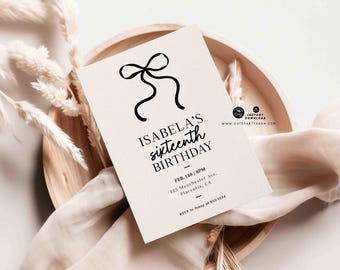 Puede incluir: Una tarjeta de invitación blanca con texto negro y un diseño simple de lazo negro. El texto dice "ISABELA'S sixteenth BIRTHDAY" e incluye la fecha, la hora, la dirección y la información de RSVP.