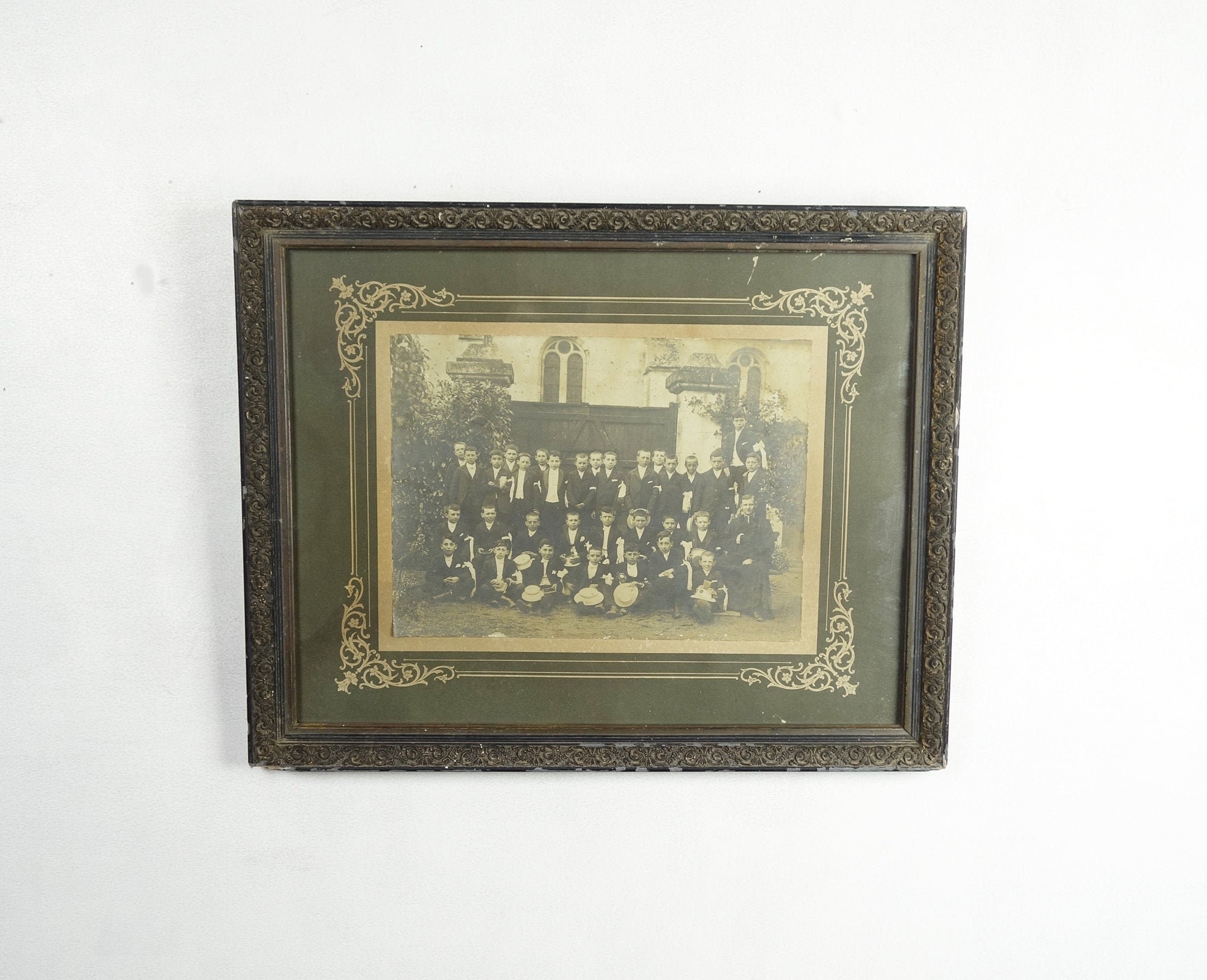 Français Antique Religious Framed Photograph, Antique Stuc Frame, Communion Boys, Religious Wall Déc