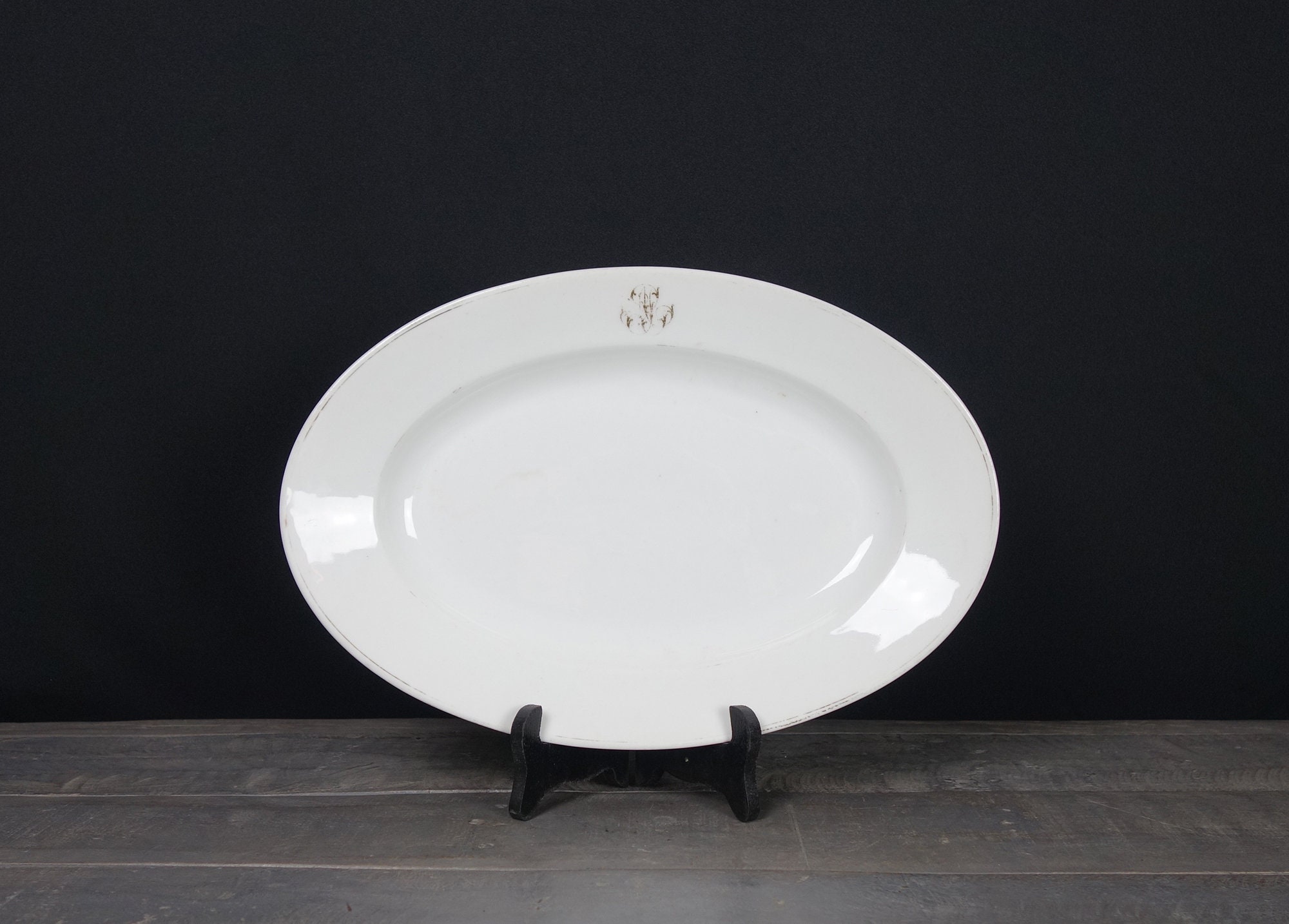 Français Plaque Ovale Blanche Antique avec Monogramme, Plat Ovale, Décor Doré, Shabby Chic