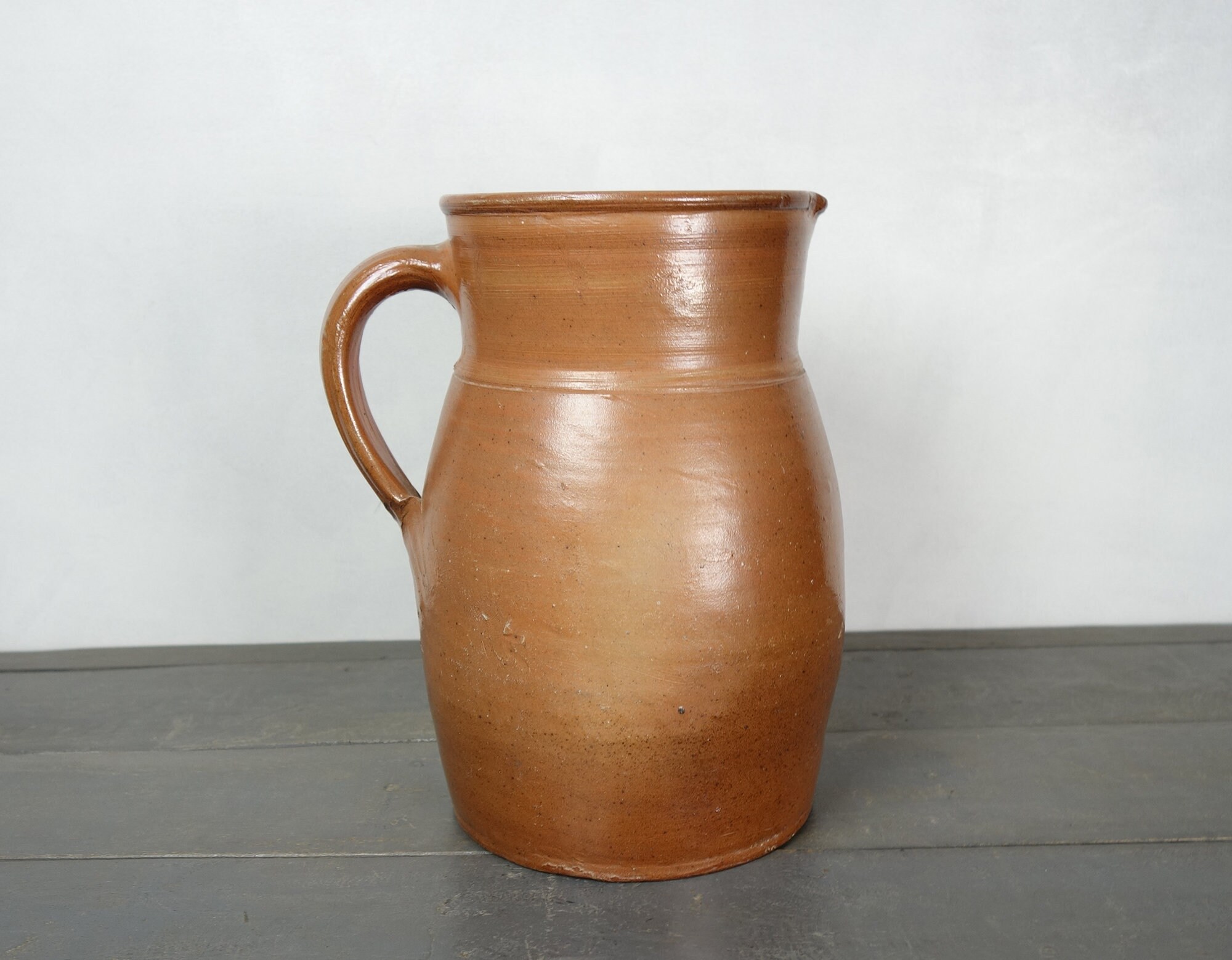 ヴィンテージ　水差し　陶器　大型 11インチの大型ヴィンテージピッチャー、水差し、釉薬をかけたストーン