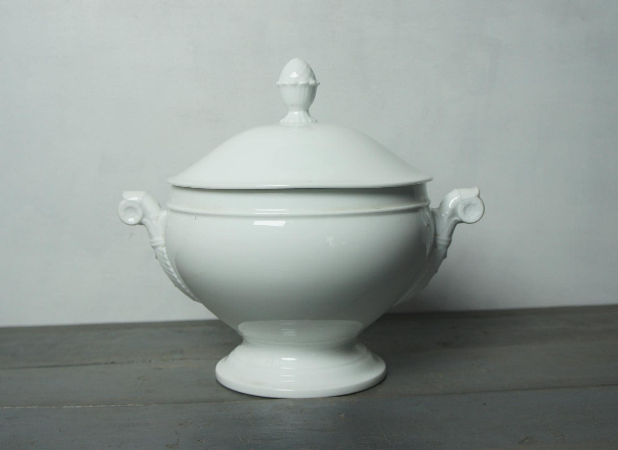 ポーセラーツスープチュリーンSoup Tureen 木の実柄