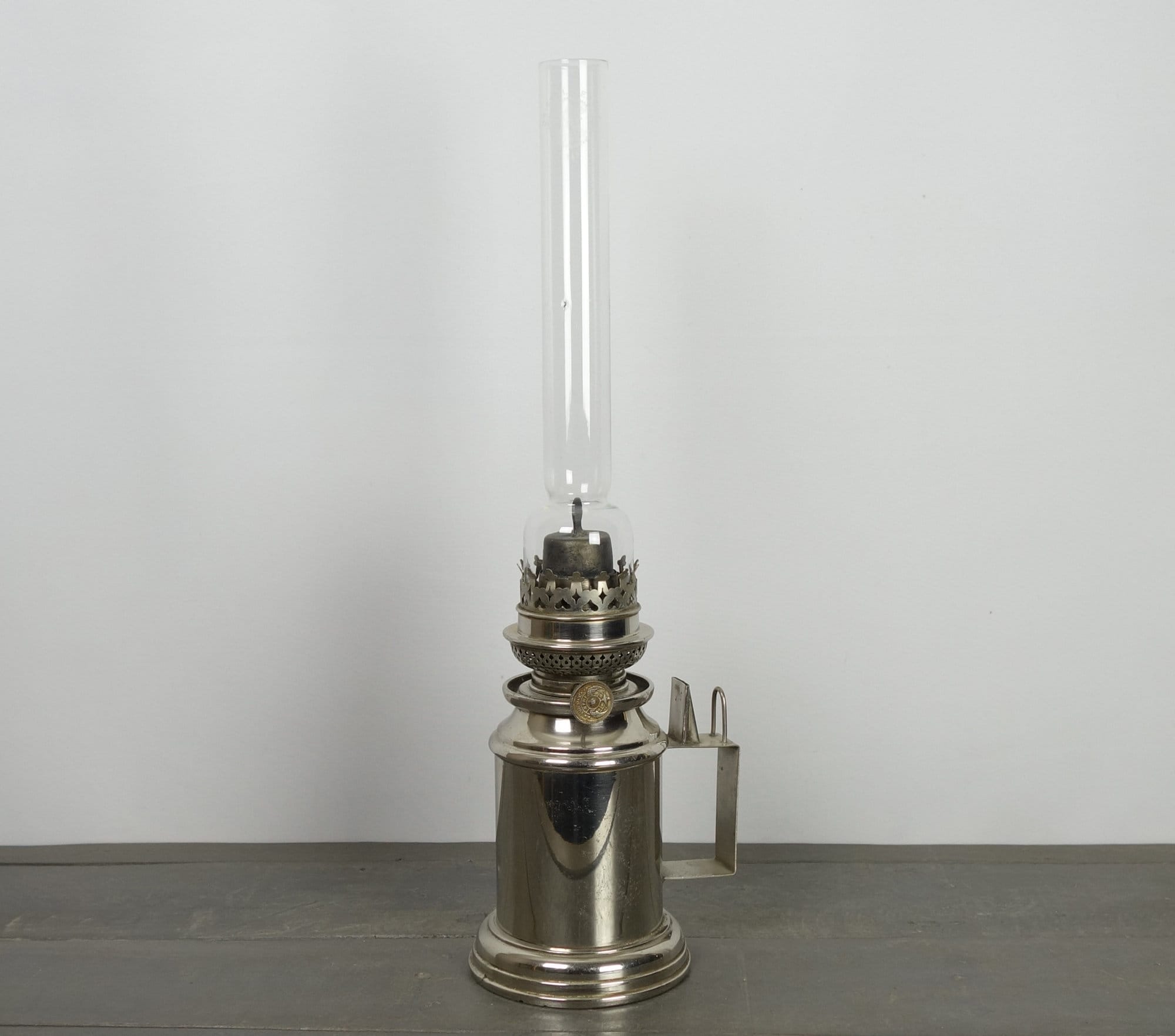 Grande Français Lampe à Essence Antique, Huile, Chromée de 17 avec Son Capuchon, Vers 1900