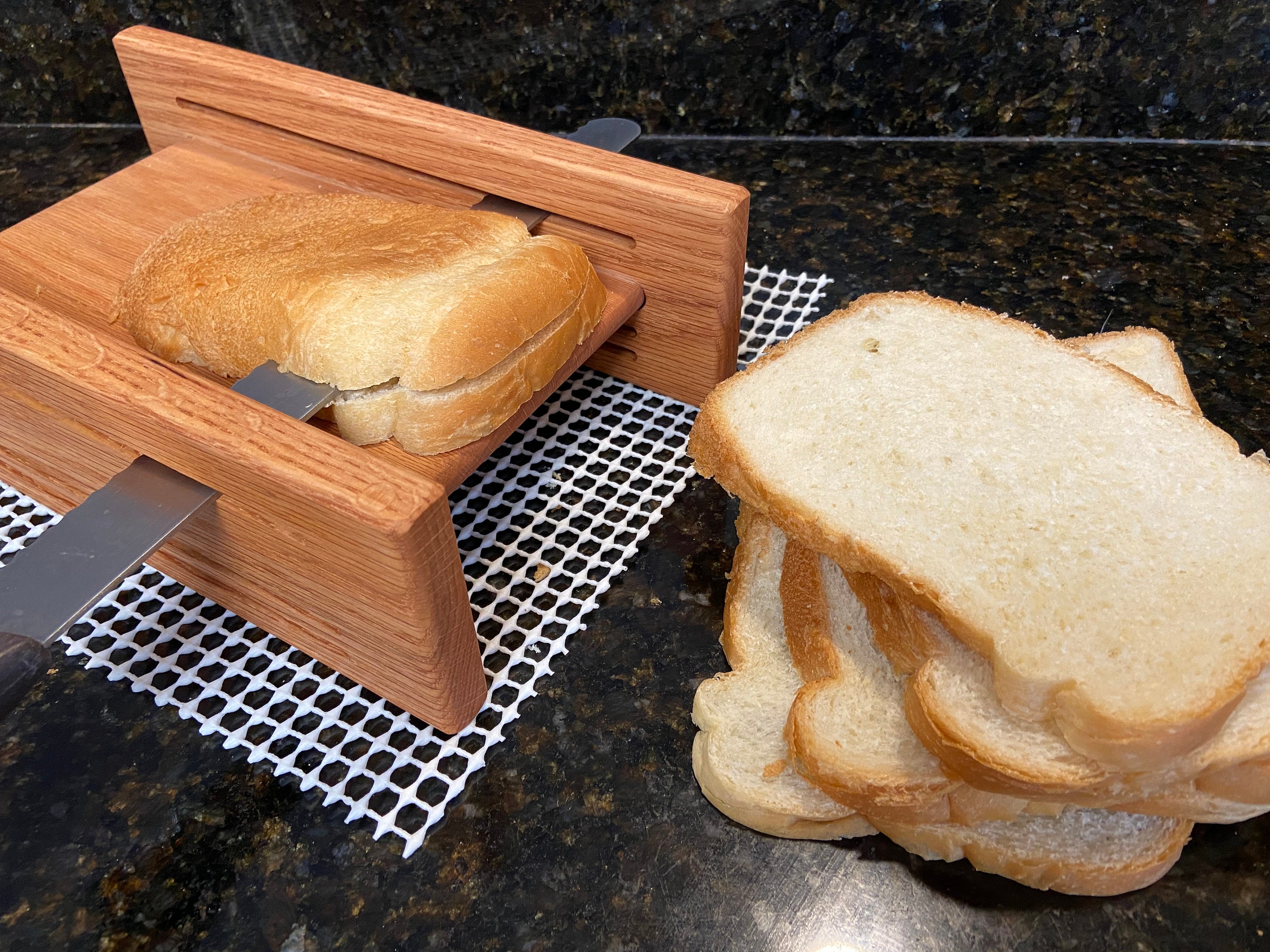 Loaf Width 5 1/2 Slice Thickness 1/4 1/2 3/4 Oak Horizontal Bread