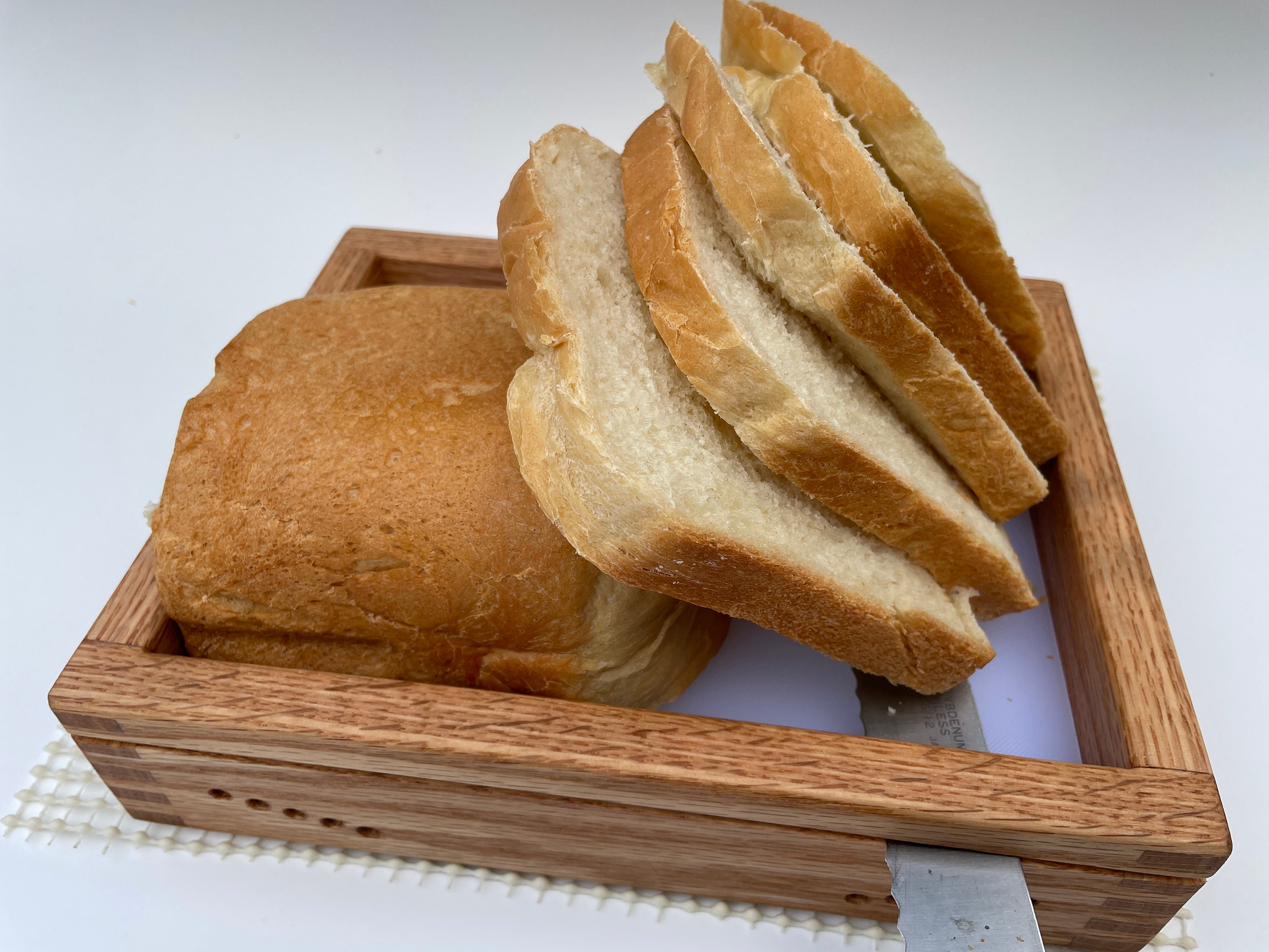 Bamboo Bread Slicer for Homemade Bread Loaf Wooden Bread Cutting Board with  Crumble Holder Foldable Adjustable Loaf Cutter