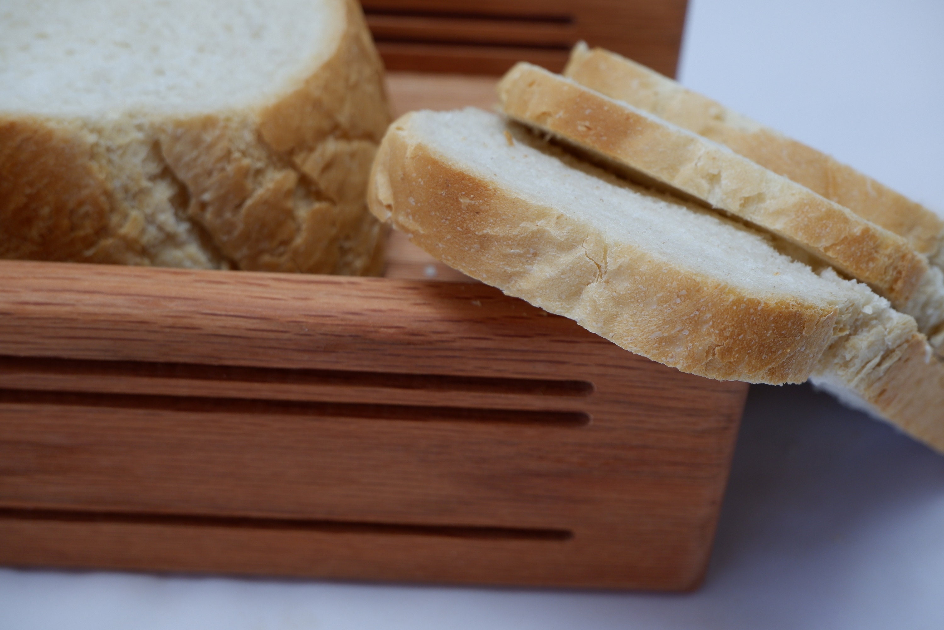 Oak Mini 5 1/2 Loaf Width 3/8 1/2-inch Slice Thickness Horizontal Bread  Slicing Guide Hand Crafted by Mystery Lathe in Lincolnton GA