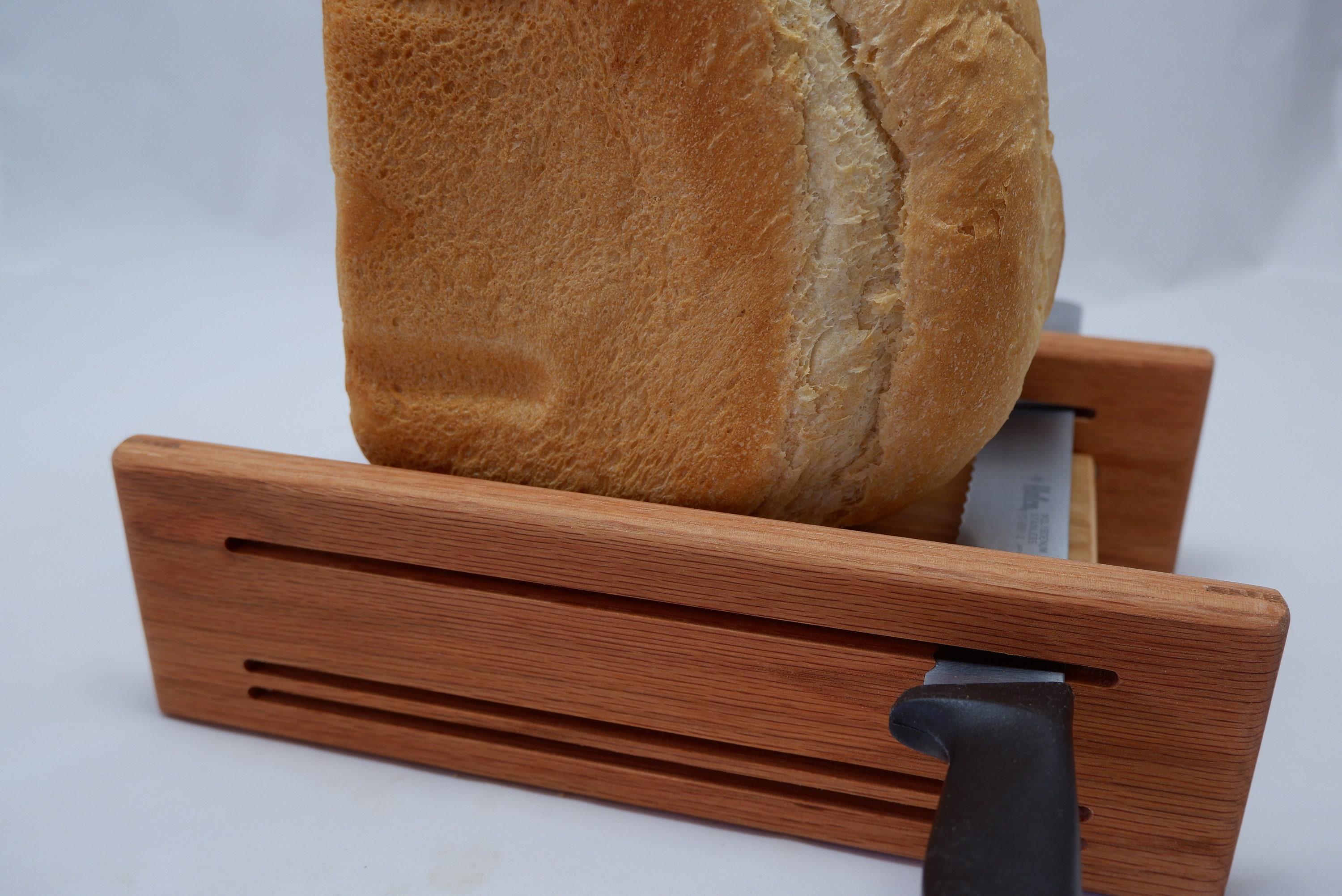 Make a DIY Compact Bread Slicing Guide 