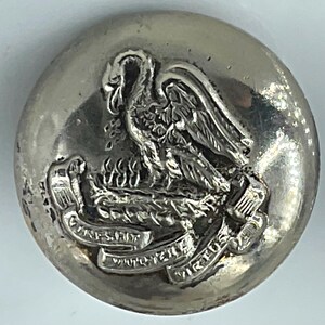 Antique Pelican Piety Nest Birds Livery Button Bowe Seligman Backmark Old