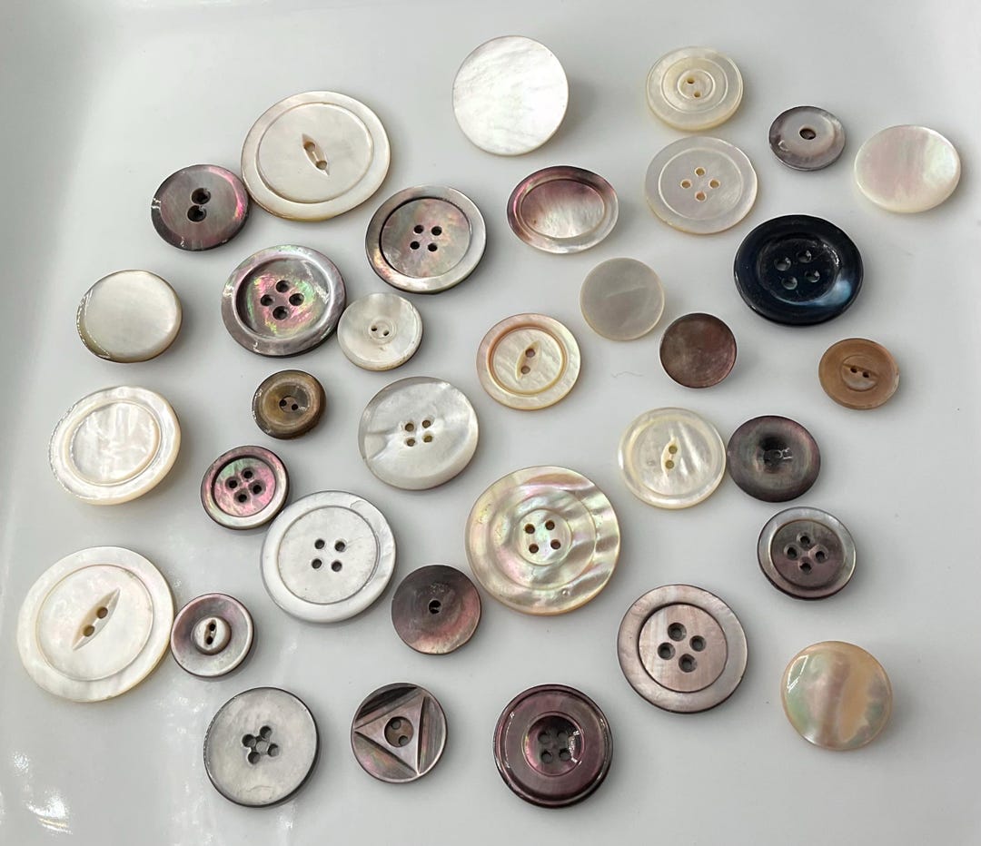 Eclectic Mix! 50 Rare Mixed Lot Of Metal Buttons - Old Vintage & New - Multicolor - Perfect For Crafts