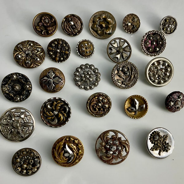 Lot 24 Small Cut Steel Metal Antique Victorian Buttons Flowers Old Floral Variety