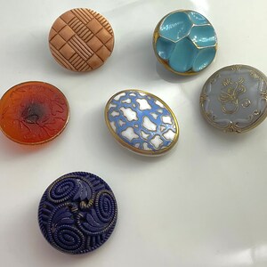 Lot 6 Antique Victorian Glass Buttons Floral Shape Medium Size Old Variety Colors image 6
