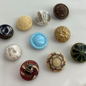 Lot 10 Antique Victorian Glass Buttons Floral Botanical Small Size Old Variety Colors