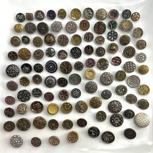 Lot 100 Antique Small Metal Buttons Old Variety Tints Flowers Ornate crafts jewelry quilts