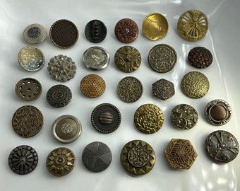 Lot 30 Antique Vintage Medium Metal Buttons Old Variety Ornate crafts Jewelry Quilts