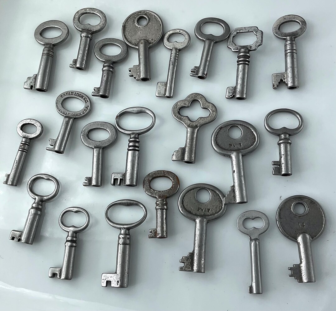 Barrel Key Example Bulk Lot 22 Antique Original Barrel Keys Small Cabinets Desks Dressers ...