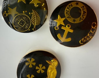 Lot 3 Junque Buttons Ship Bird Stars Key Asian Coin Leaf  Vintage Objects Medium