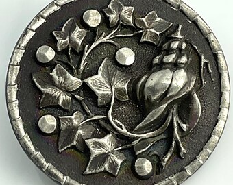 Seashell Vine Ivy Large Metal Antique Victorian Botanical  Picture Button Old pictorial