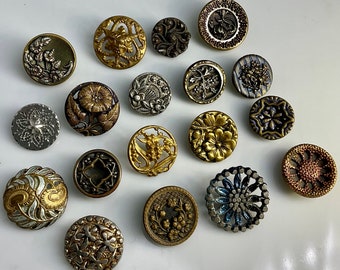 Lot 18 Small Metal Antique Victorian Buttons Flowers Original Tints Old Variety