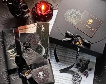 The Gothic Archive — Limited Gothic Collector’s Gift Box | Concealed Puzzle, Literary Relics & Curated Dark Academia Keepsakes