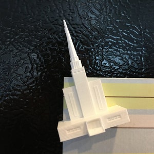 London, England 3D Temple Fridge Magnet (Made to order)