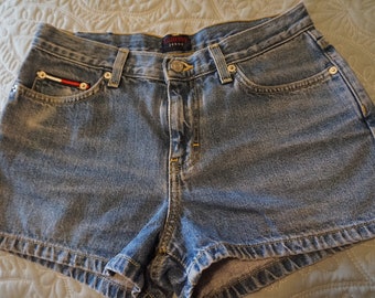 Tommy Jeans Damshorts i hipstermodell, storlek 7