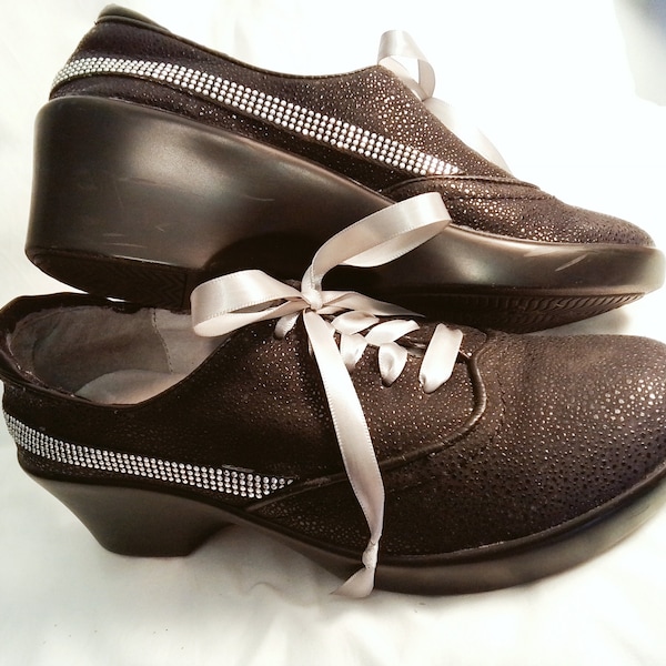 Alegria Lace Up Oxfords Leather Embellished Shoes Sz 6.5