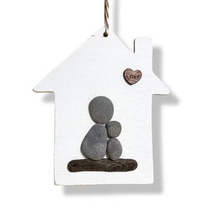 Adorno de arte con guijarros: Padre e hijo, familia de piedras de playa