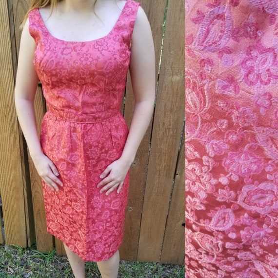 Vintage 1950s dress medium Cocktail pink procade