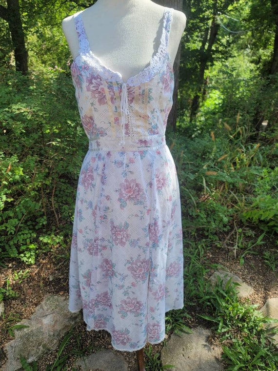 Vintage Gunne Sax Dress 11 Medium Sundress Floral… - image 2