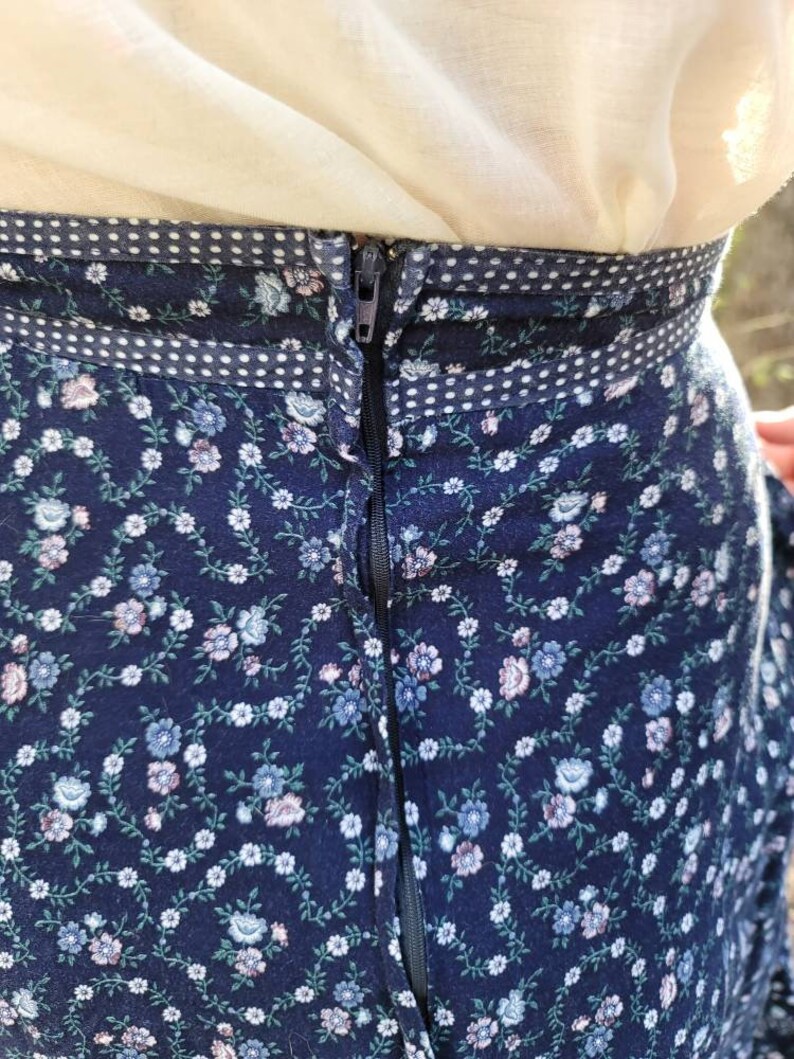 Vintage Gunne Sax Skirt 13 Medium Navy Blue Floral Midi Skirt Corset Skirt