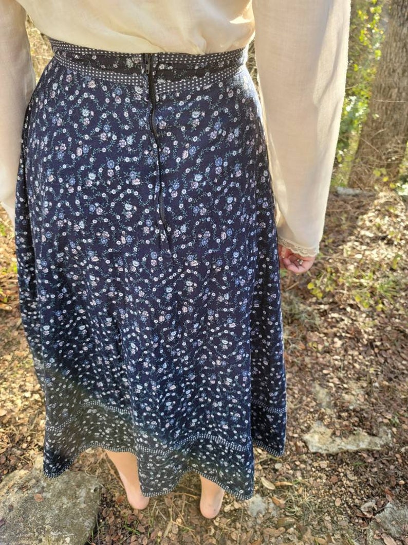 Vintage Gunne Sax Skirt 13 Medium Navy Blue Floral Midi Skirt Corset Skirt