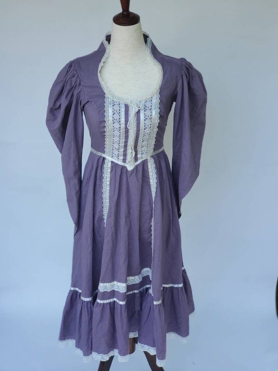 Vintage Gunne Sax dress xs small puprple midi drss