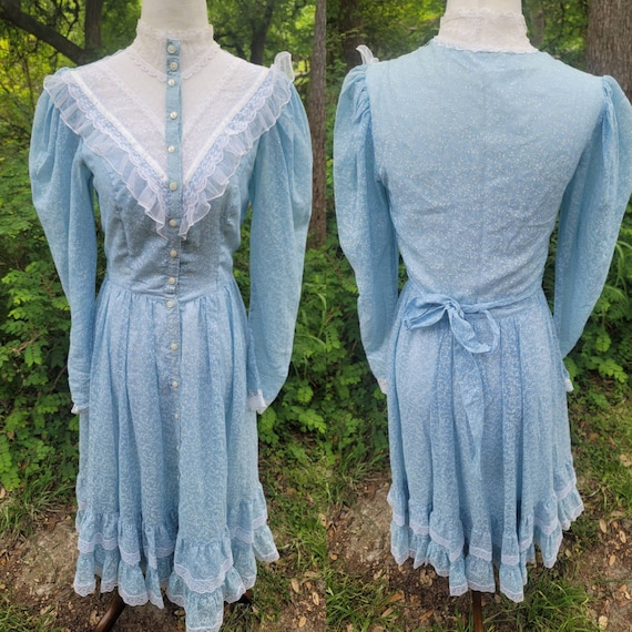 Vintage Gunne Sax Dress XS Small 7 70s dress butt… - image 1