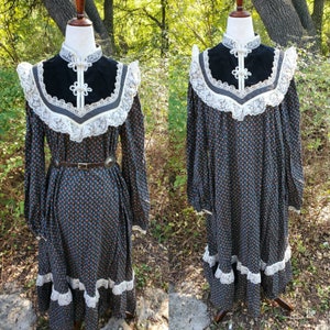 Vintage Gunne Sax medium 13 black floral velvet high neck lace boho cottage core